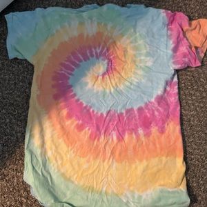 Tie dye t-shirt (a little over sized)